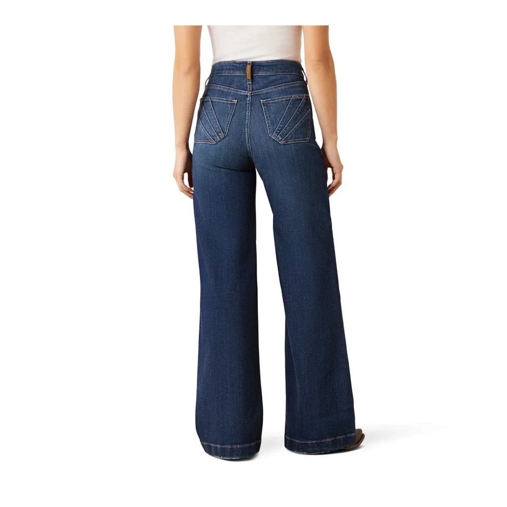 NWT Ariat R.E.A.L. Denim Ultra High Rise Penelope Wide Leg Jeans Dark Wash 31S